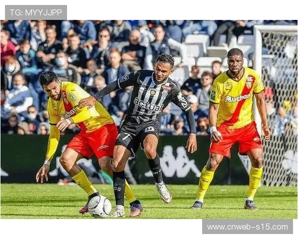 雷恩主场迎战布雷斯特，两队仅差1分争夺欧战席位